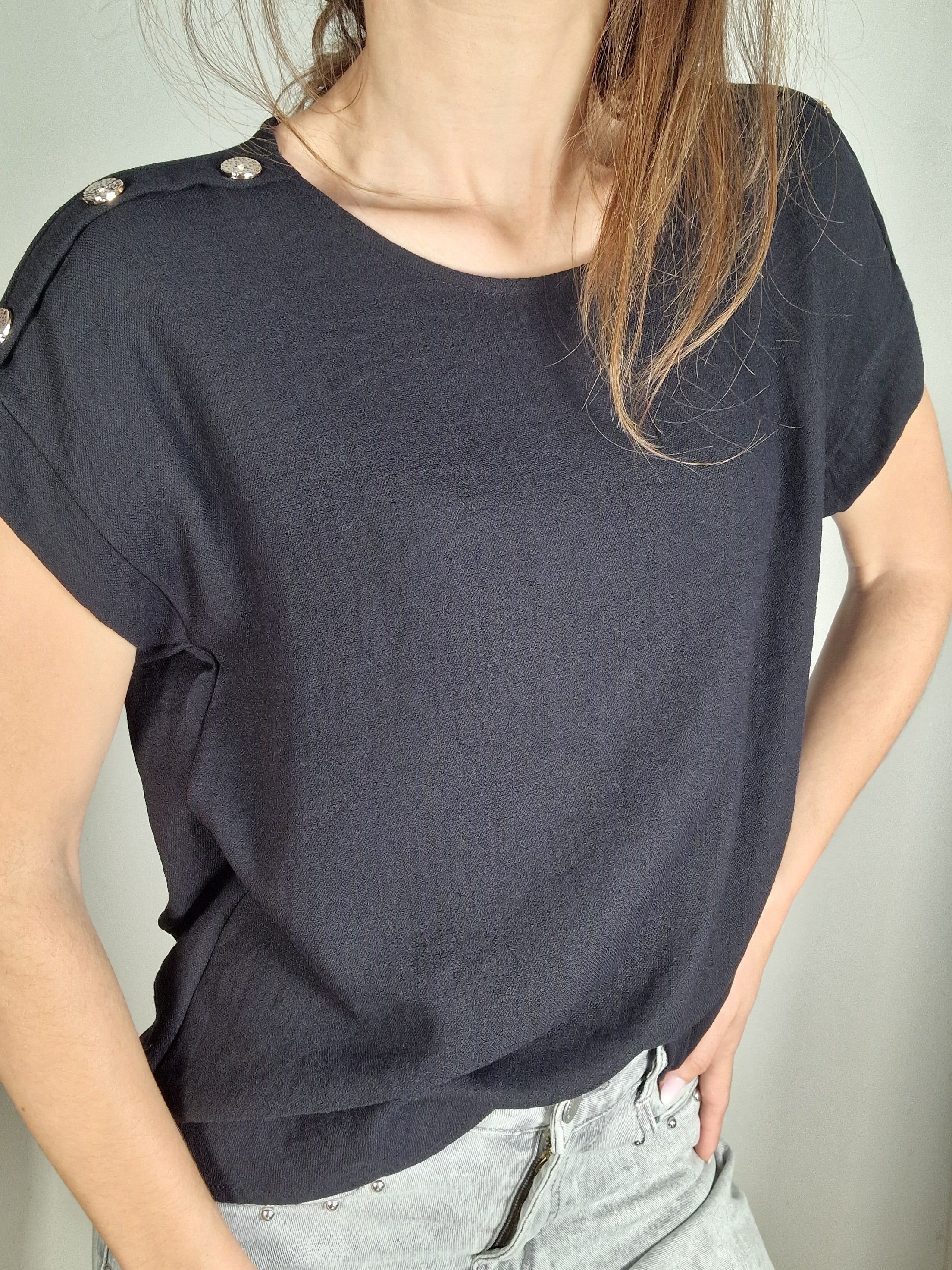 MAGLIA BOTTONI